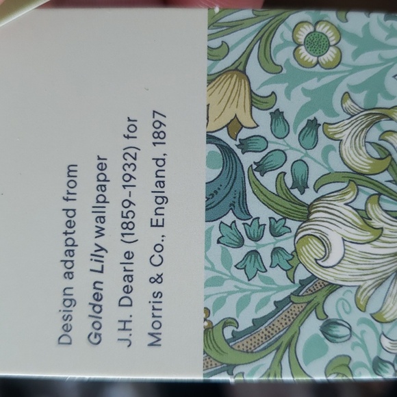 💥BUY 2 GET 1 FREE William Morris Glass Water Bottleby Portico Designs, $29.99 - Picture 9 of 13